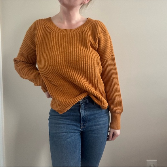 CAbi Sweaters - LAST CALL CABI Cable Knit Neutral V Neck Winter Sweater Minimalist Contemporary